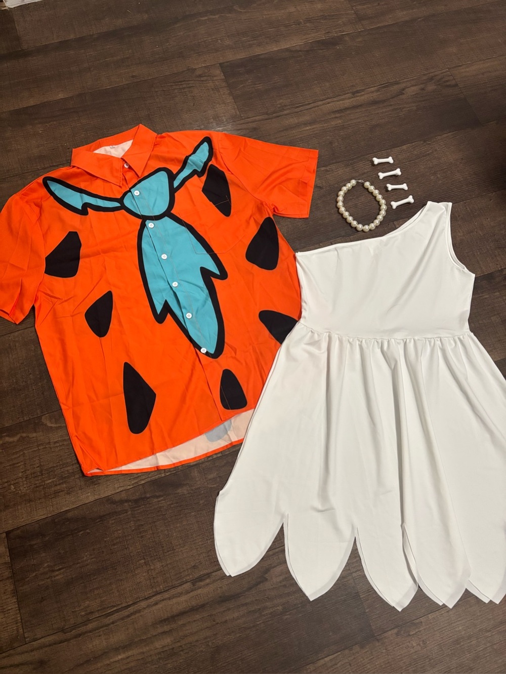 Flinstones Couple Costumes Fred  Shirt XL, Wilma Size M NWOT